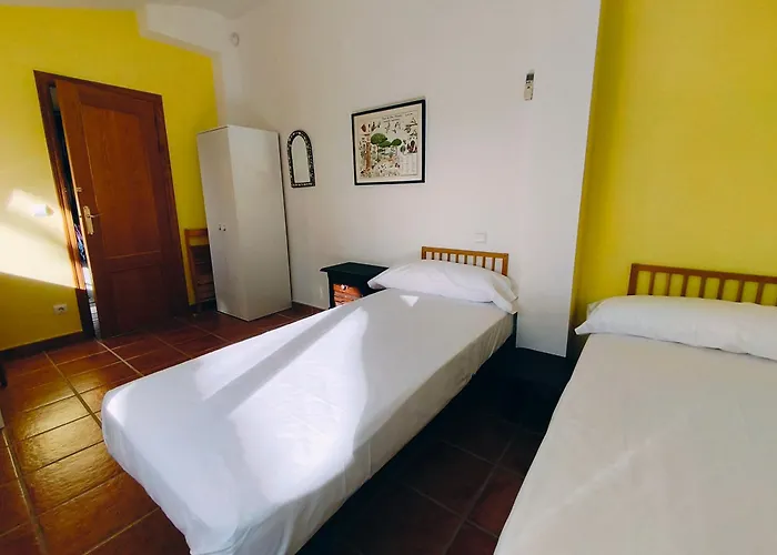 Bellavista De Gredos * Мадригаль-де-ла-Вера